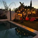 Sunshine Sleeps 6 Parking * Azeitao