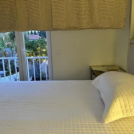 Sunshine Sleeps 6 Parking Semesterbostad Azeitao