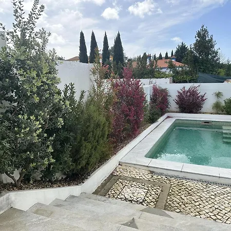 Semesterbostad Sunshine Sleeps 6 Parking