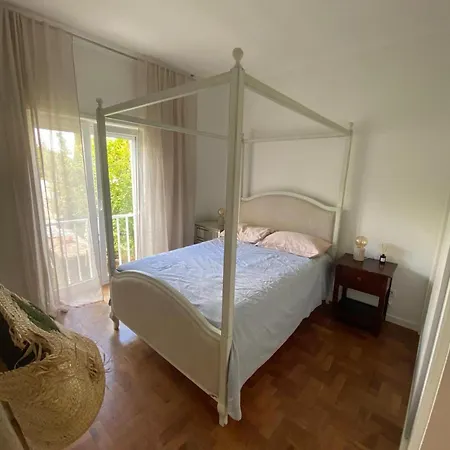Sunshine Sleeps 6 Parking 펜션 *